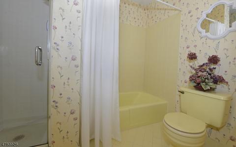 36 Holyoke Rd, Wayne, NJ 07470 photo 16
