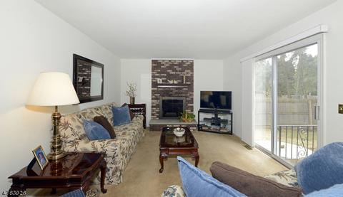 36 Holyoke Rd, Wayne, NJ 07470 photo 6