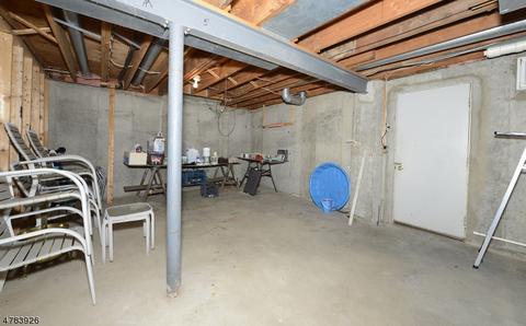 36 Holyoke Rd, Wayne, NJ 07470 photo 21