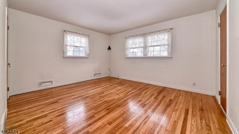 8 Swan Ter, Wayne, NJ 07470 photo 15