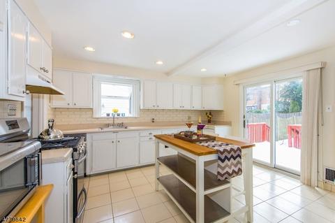 44 Hyde Rd, Bloomfield, NJ 07003 photo 8