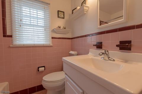 5 Beechwood Dr, Wayne, NJ 07470 photo 19