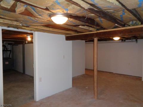 716 Summit Rd, Union, NJ 07083 photo 18