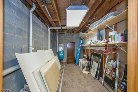 51 Bowfell Ct, Wayne, NJ 07470 photo 5