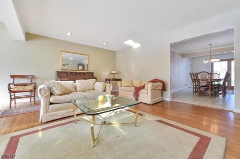 28 Brook Ter, Wayne, NJ 07470 photo 6