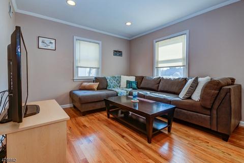 53 Coldevin Rd, Clark, NJ 07066 photo 3