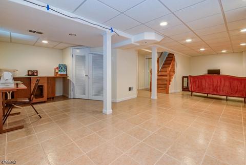 53 Coldevin Rd, Clark, NJ 07066 photo 22