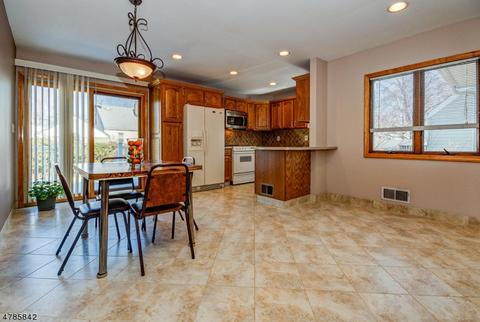 53 Coldevin Rd, Clark, NJ 07066 photo 6