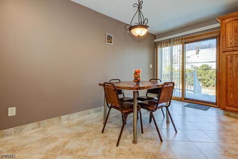 53 Coldevin Rd, Clark, NJ 07066 photo 8