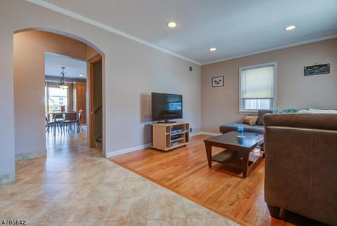 53 Coldevin Rd, Clark, NJ 07066 photo 5