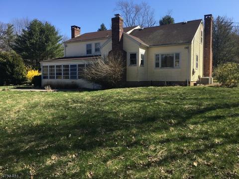 17 Lowery Ln, Mendham, NJ 07945 photo 2