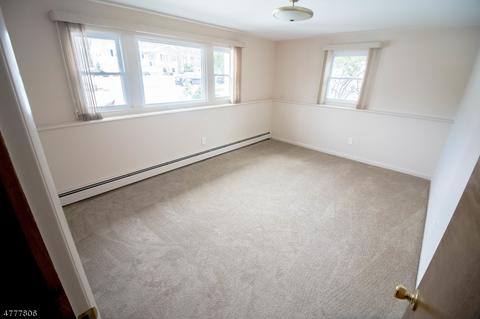 21 Kevin Pl, Wayne, NJ 07470 photo 15