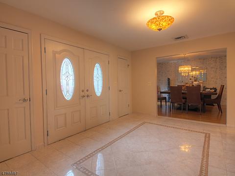 118 Nellis Dr, Wayne, NJ 07470 photo 2
