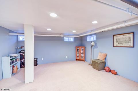 70 Henshaw Ave, Springfield, NJ 07081 photo 12