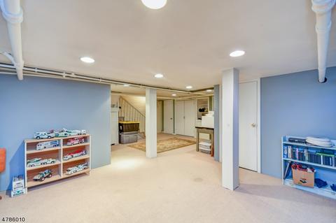 70 Henshaw Ave, Springfield, NJ 07081 photo 11