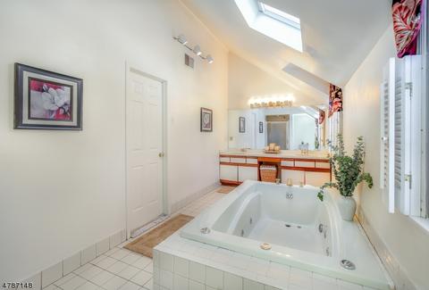 1 Peter Dr, Hackettstown, NJ 07840 photo 18