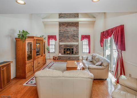 1 Peter Dr, Hackettstown, NJ 07840 photo 8
