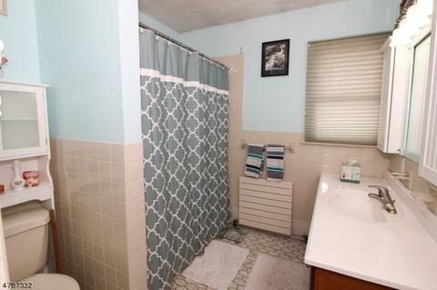 31 Bohnert Pl, Waldwick, NJ 07463 photo 18