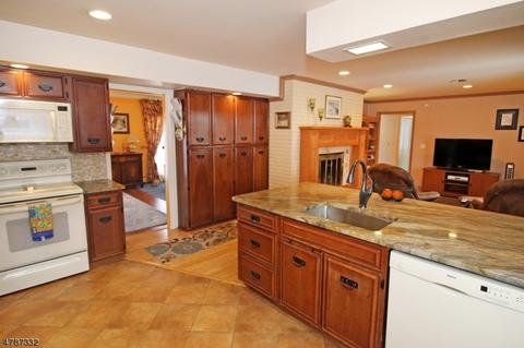 31 Bohnert Pl, Waldwick, NJ 07463 photo 10