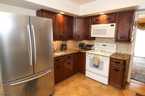 31 Bohnert Pl, Waldwick, NJ 07463 photo 8