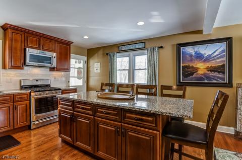 485 Plainfield Ave, Berkeley Heights, NJ 07922 photo 6