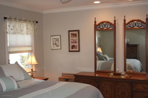 141 Maple Ave, Berkeley Heights, NJ 07922 photo 12