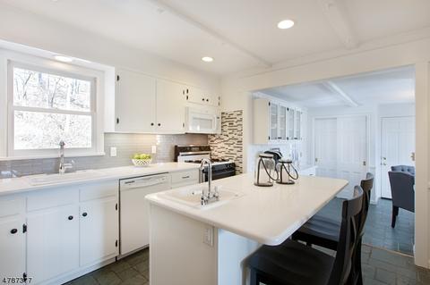 107 Mountainside Rd, Mendham, NJ 07945 photo 9