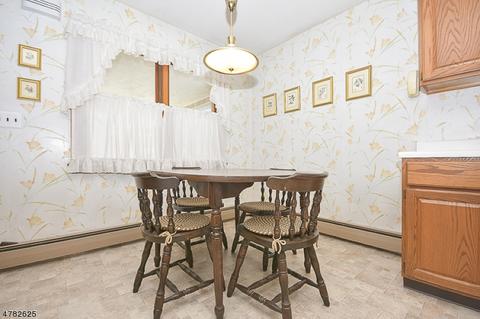123 Macdonald Dr, Wayne, NJ 07470 photo 9