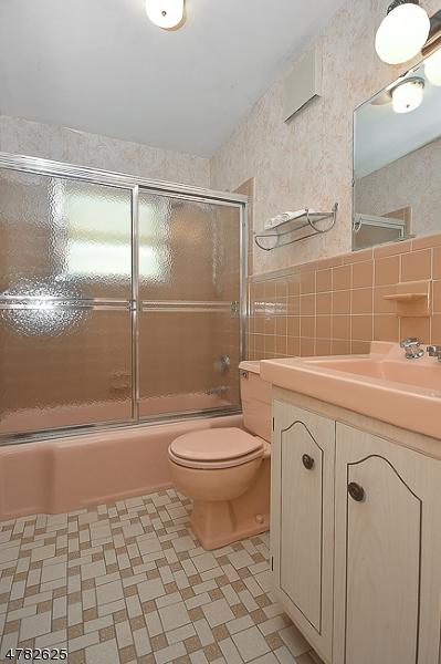 123 Macdonald Dr, Wayne, NJ 07470 photo 14