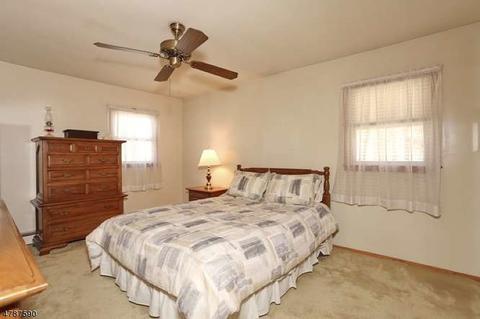 90 Kiwanis Dr, Wayne, NJ 07470 photo 13