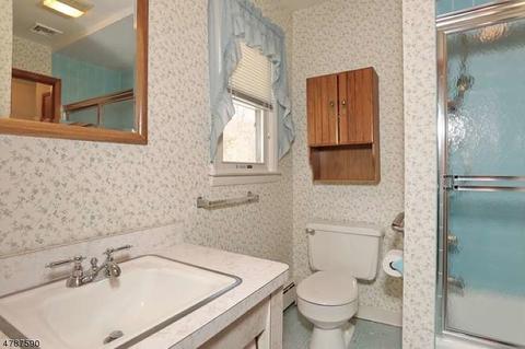 90 Kiwanis Dr, Wayne, NJ 07470 photo 14