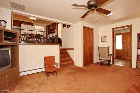 90 Kiwanis Dr, Wayne, NJ 07470 photo 12