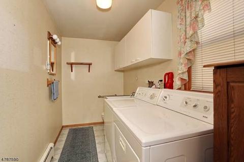 90 Kiwanis Dr, Wayne, NJ 07470 photo 18