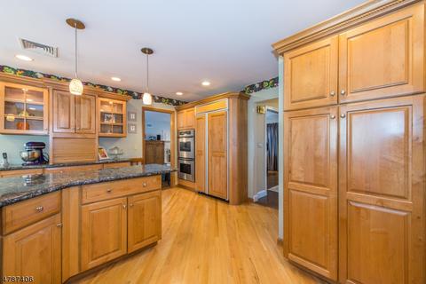 63 Alpine Dr, Wayne, NJ 07470 photo 9