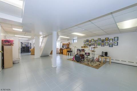 63 Alpine Dr, Wayne, NJ 07470 photo 17