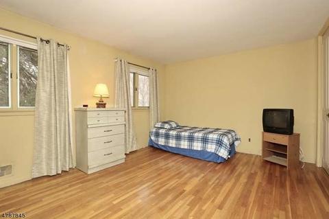 16 Hess Ct, Upper Saddle River, NJ 07458 photo 16