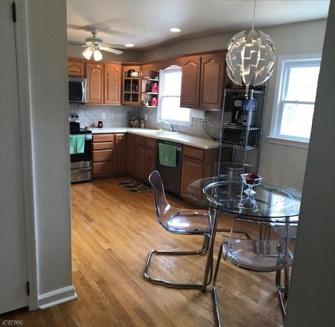 96 Maplewood Ave, Wayne, NJ 07470 photo 3