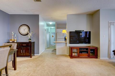 614 Brittany Dr, Wayne, NJ 07470 photo 10