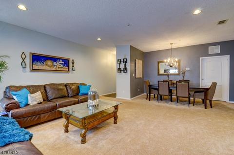 614 Brittany Dr, Wayne, NJ 07470 photo 5