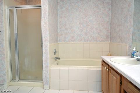 114 Butternut Dr, Wayne, NJ 07470 photo 16