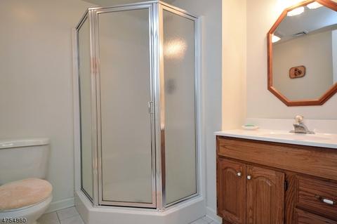 114 Butternut Dr, Wayne, NJ 07470 photo 23