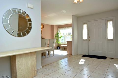 114 Butternut Dr, Wayne, NJ 07470 photo 3