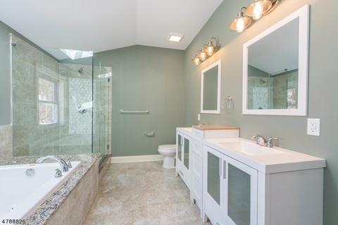 96 Perry St, Dover, NJ 07801 photo 20