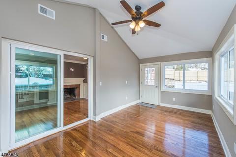 96 Perry St, Dover, NJ 07801 photo 10