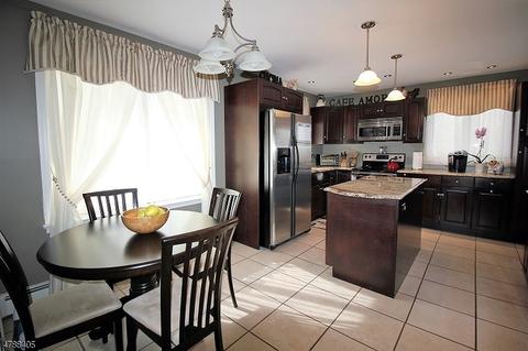 35 Hillside Rd, Wanaque, NJ 07465 photo 2