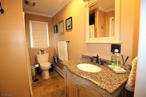 35 Hillside Rd, Wanaque, NJ 07465 photo 18