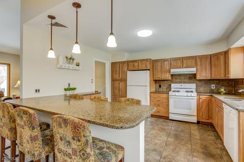 192 River Bend Rd, Berkeley Heights, NJ 07922 photo 5