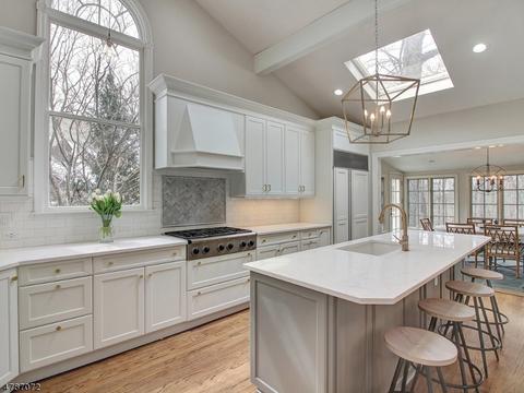 23 Edgewood Rd, Summit, NJ 07901 photo 2