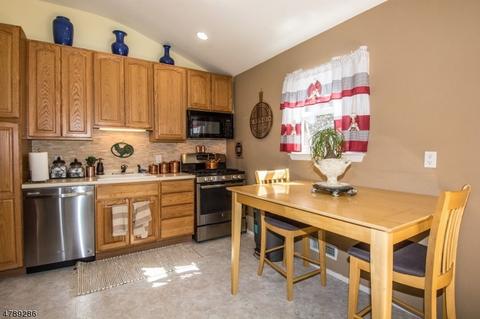 42 Highview Ter, Dover, NJ 07801 photo 8
