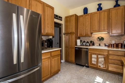 42 Highview Ter, Dover, NJ 07801 photo 7